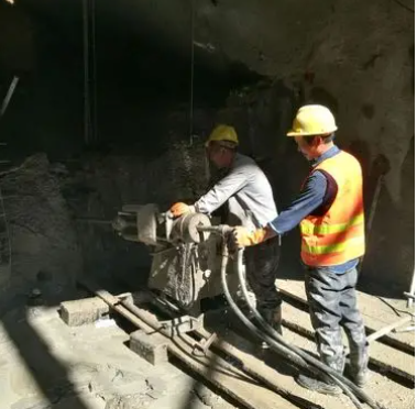 光泽水下抗分散灌浆料特点 水下不分散注浆料介绍