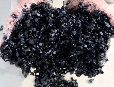 光泽沥青冷补料（沥青砂）的优势特点与施工流程解析